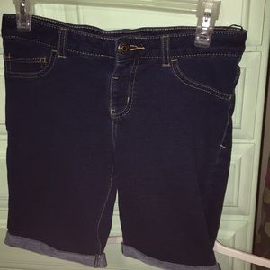 Cat and Jack girls Bermuda shorts